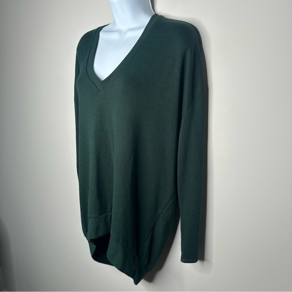 Aritzia Sweaters - Aritzia Wilfred Free Evergreen Wool Lightweight Loose Fitted V-Neck Sweater